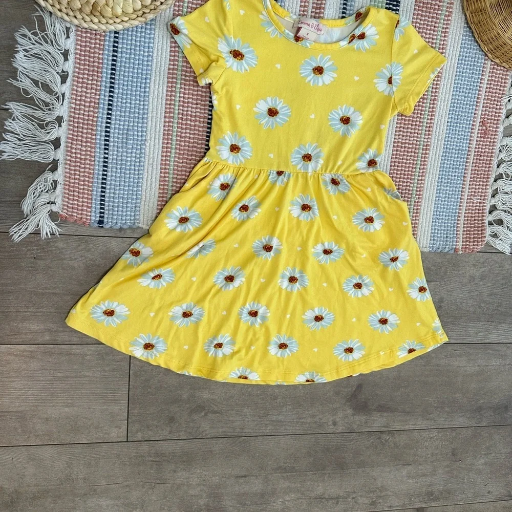 Emma & Elsa Girl’s Yellow Floral Buttery Soft Cozy Dress with Pockets Size 4